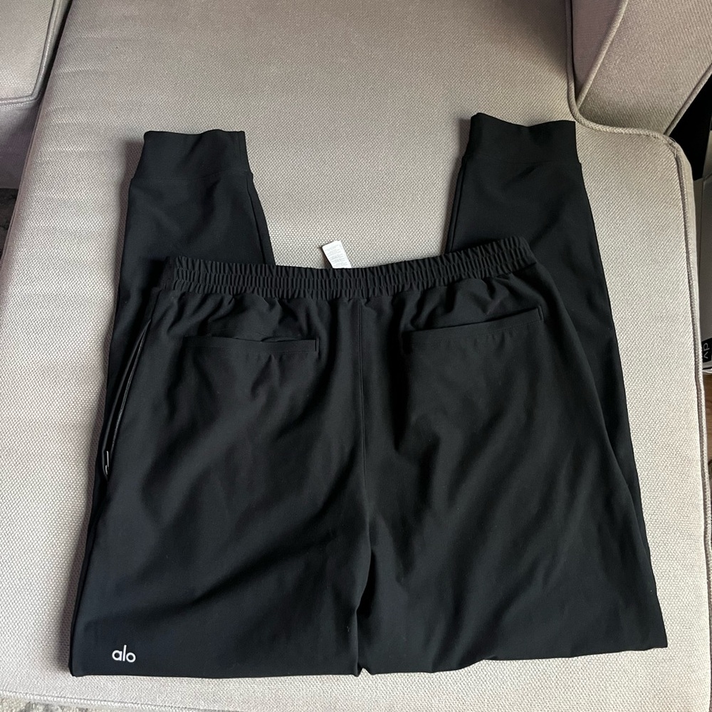 Alo Yoga Conquer Max Performance Jogger